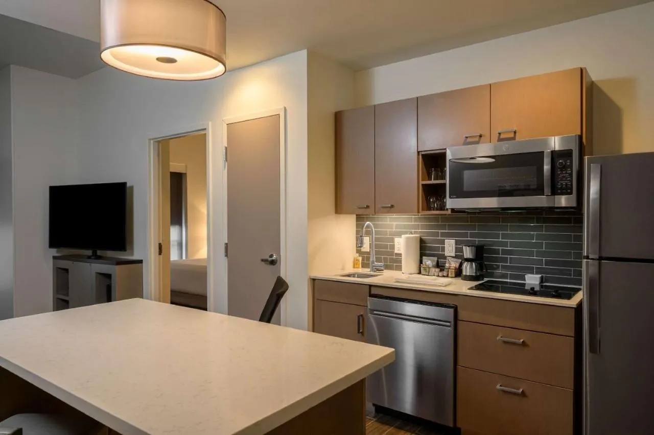 Hyatt House Louisville East 3*,